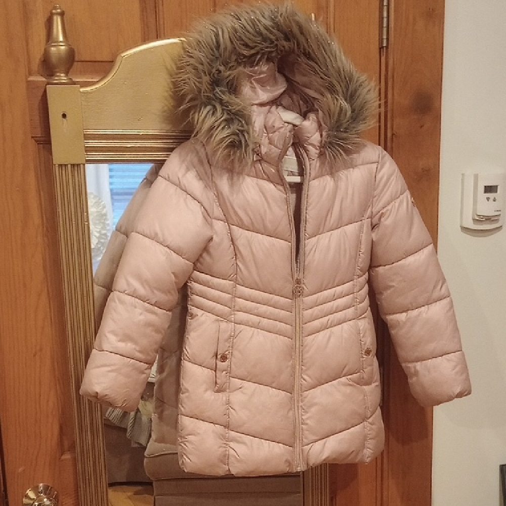 Pink Hooded Puffer Jacket with Faux Fur Trim